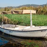 Vila Usce *