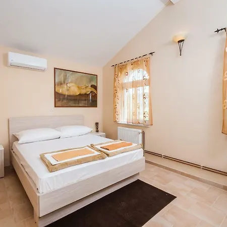Villa Usce *