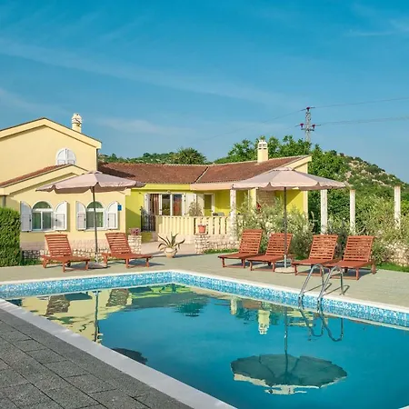 Usce Villa