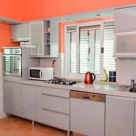 Usce Villa *
