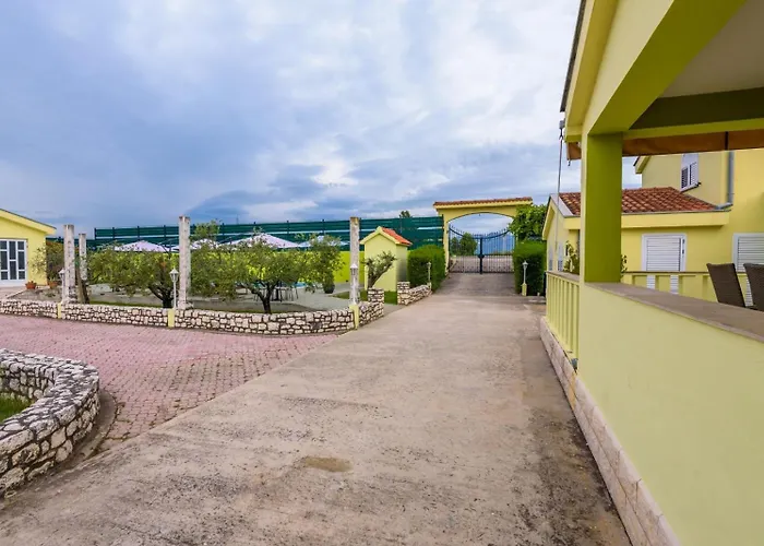 Villa Usce *